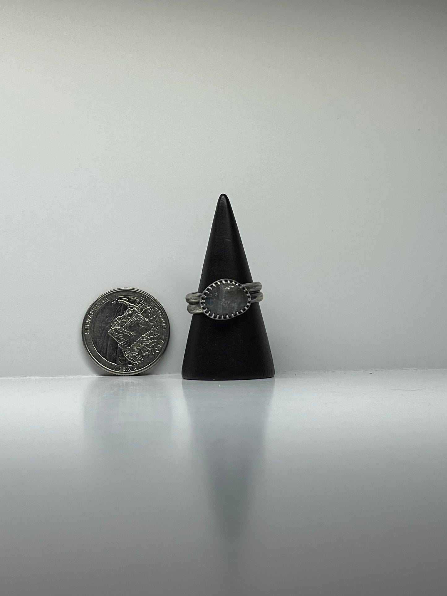 Faceted Moss Aquamarine and Sterling Ring - US 6.75