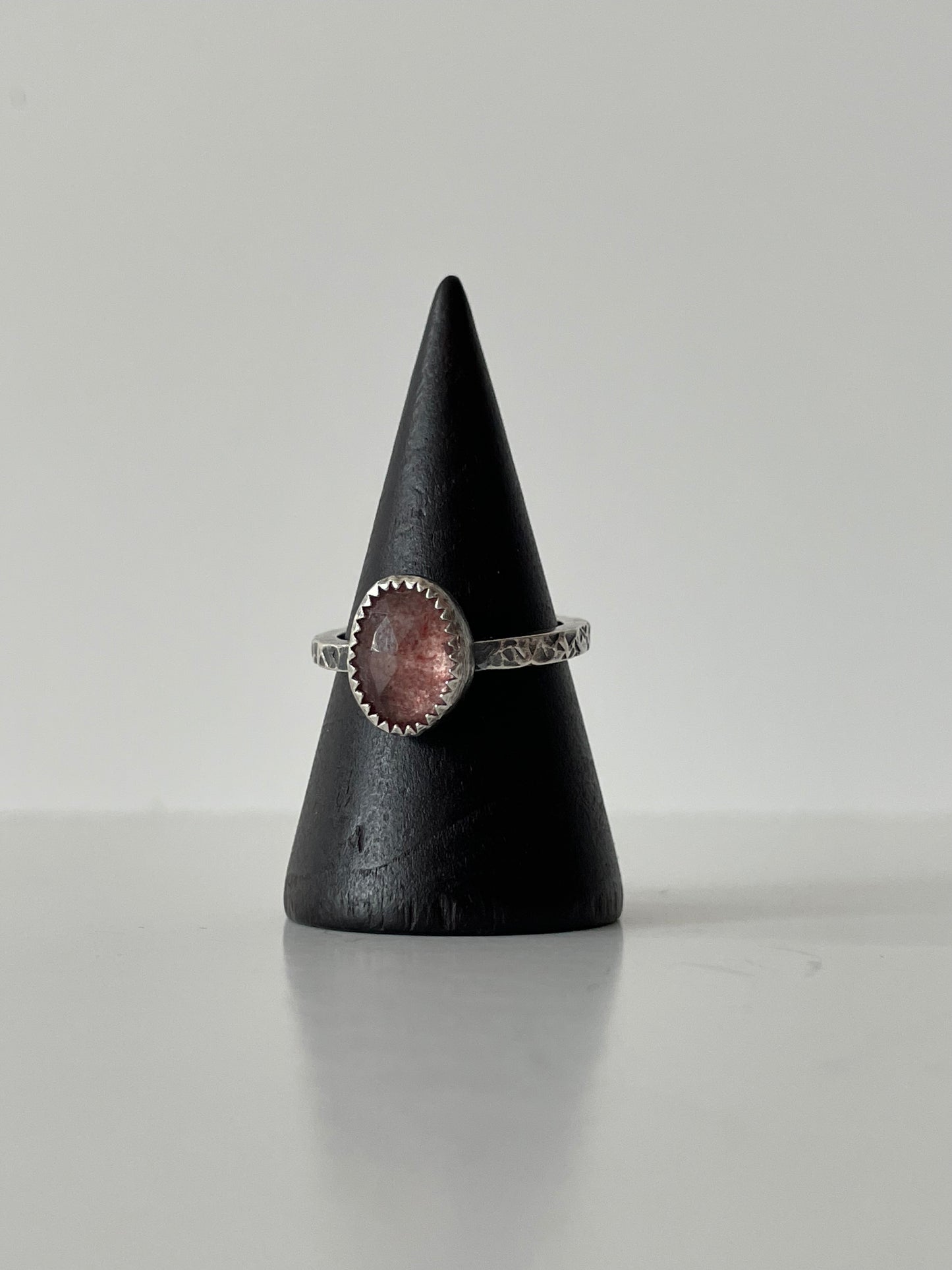 Strawberry Quartz and Sterling Ring - US 6.25