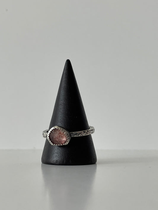 Strawberry Quartz and Sterling Ring - US 10